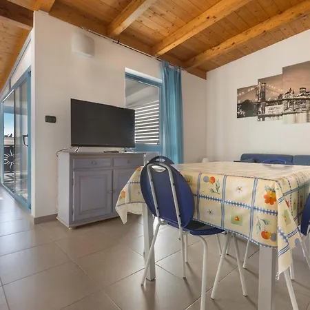 Blumarine Sant'isidoro Apartmanhotel